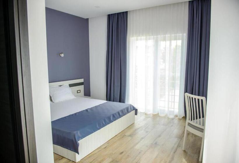 غرفة قياسية, Pensiunea Mara