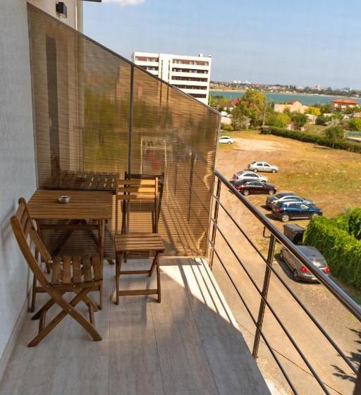 غرفة قياسية مزوَّدة بشُرفة, Pensiunea Mara