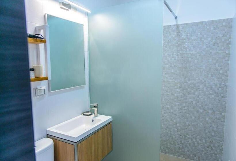 غرفة قياسية مزوَّدة بشُرفة, Pensiunea Mara