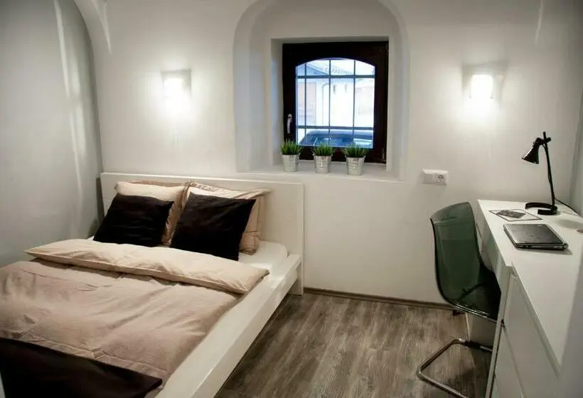 اتاق استاندارد با سرویس بهداشتی مشترک, 4rooms