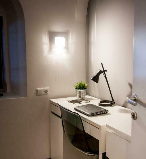 اتاق استاندارد سه تخته با سرویس بهداشتی مشترک, 4rooms