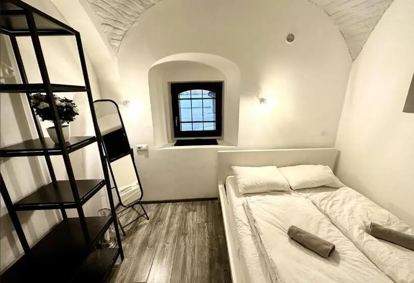 اتاق استاندارد با سرویس بهداشتی مشترک, 4rooms