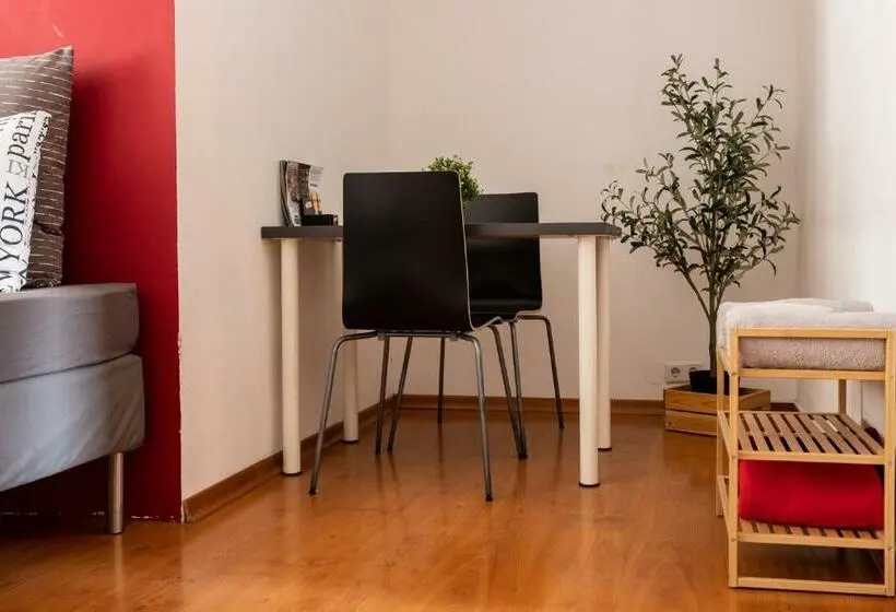 اتاق استاندارد با سرویس بهداشتی مشترک, Cukrarna Guest Accommodation