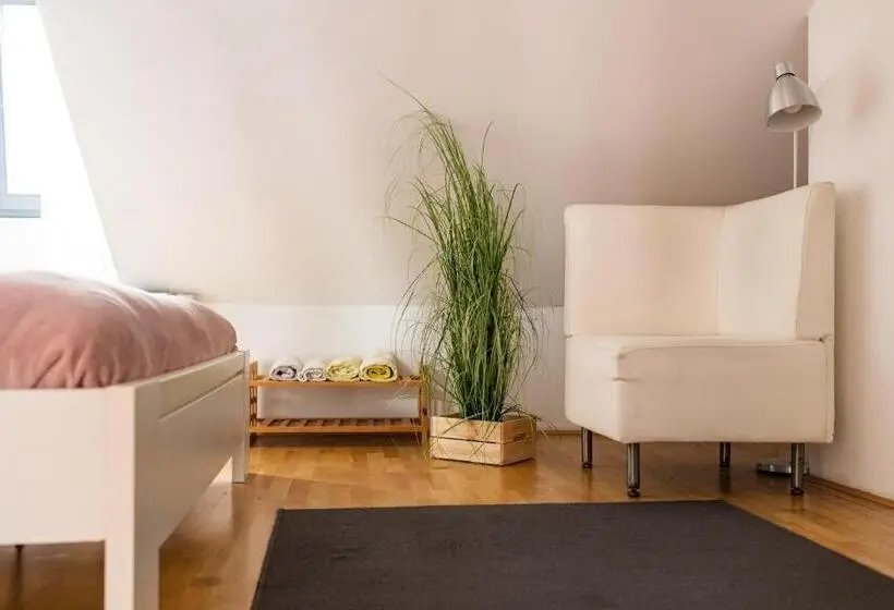 اتاق خانوادگی با سرویس بهداشتی مشترک, Cukrarna Guest Accommodation