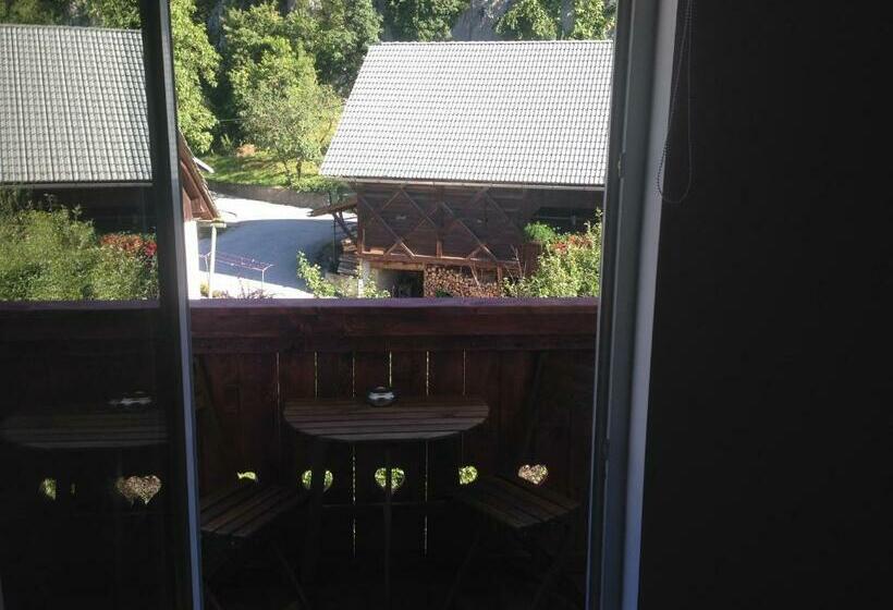 اتاق استاندارد با بالکن, B&b Rot