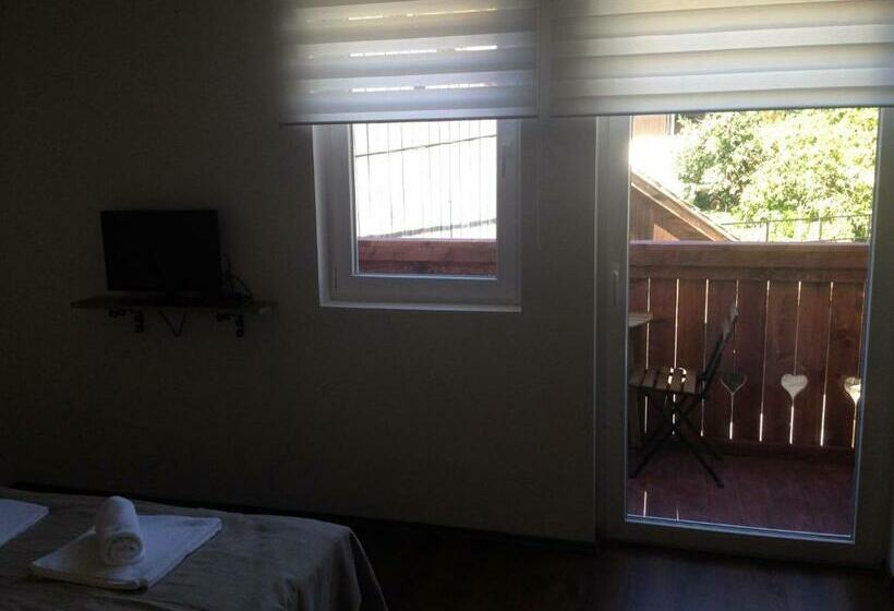 اتاق استاندارد با بالکن, B&b Rot