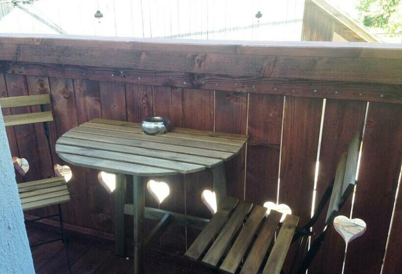 اتاق استاندارد با بالکن, B&b Rot