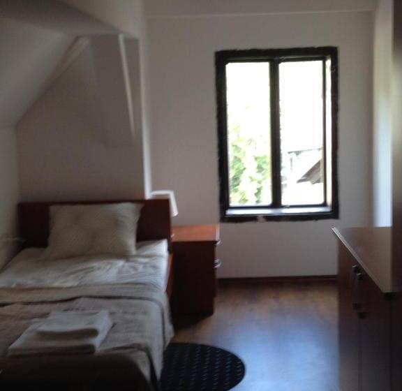 اتاق استاندارد با چشم‌انداز, B&b Rot