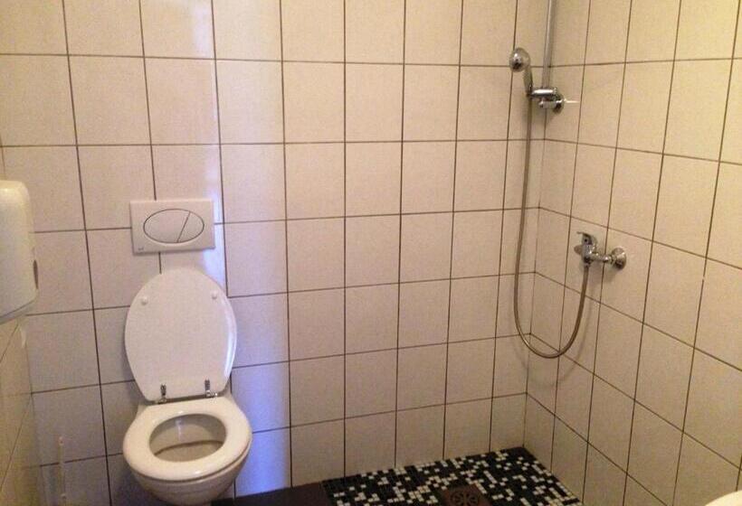 اتاق استاندارد با چشم‌انداز, B&b Rot