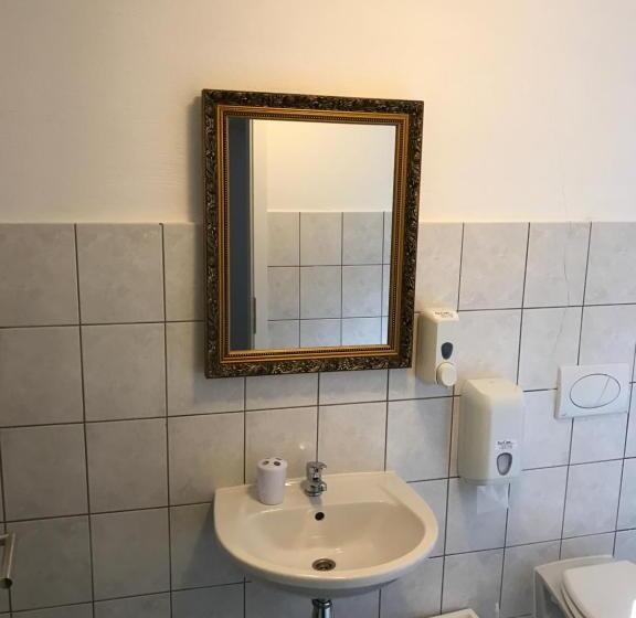 آپارتمان 1 خوابه با چشم‌انداز, B&b Rot