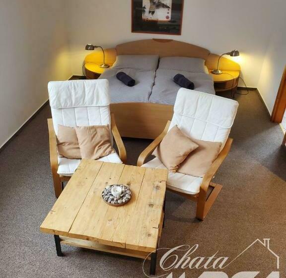 اتاق خانوادگی, Chata Marga