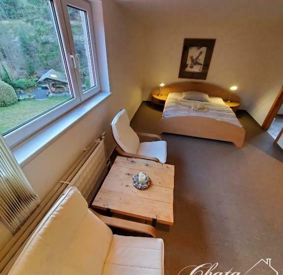 اتاق خانوادگی, Chata Marga