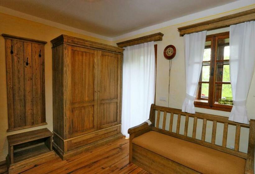 اتاق استاندارد با بالکن, Pomona Relaxing Nature Guest House