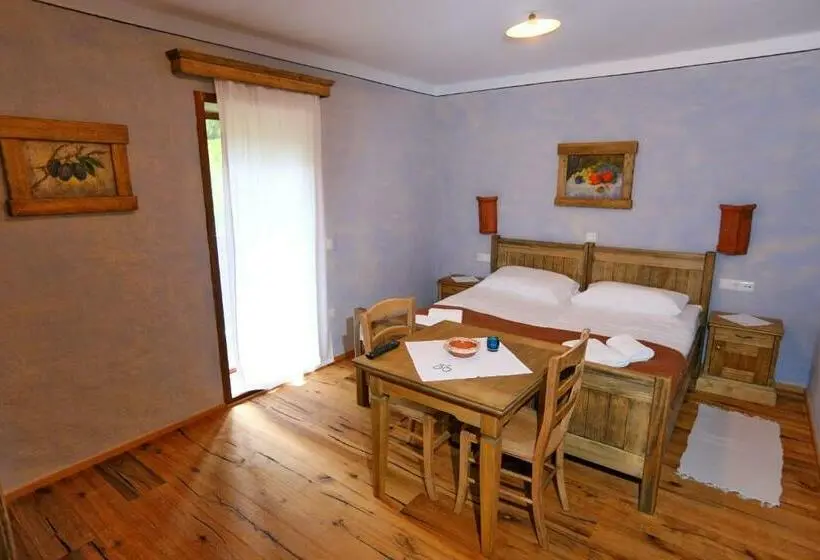 اتاق استاندارد با بالکن, Pomona Relaxing Nature Guest House