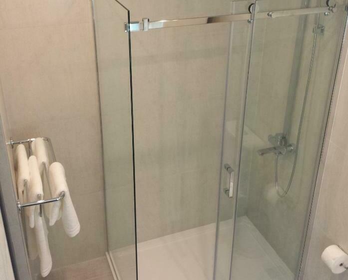 اتاق لوکس, Casino Motel Senator