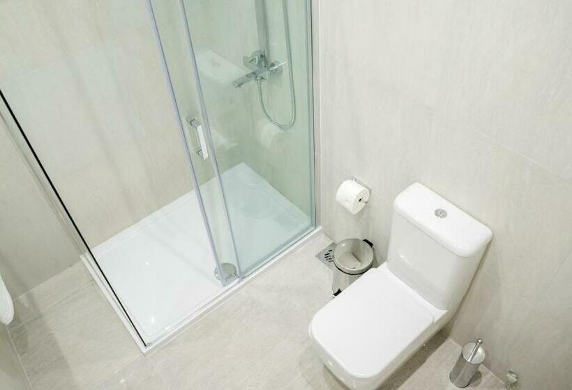 اتاق لوکس, Casino Motel Senator