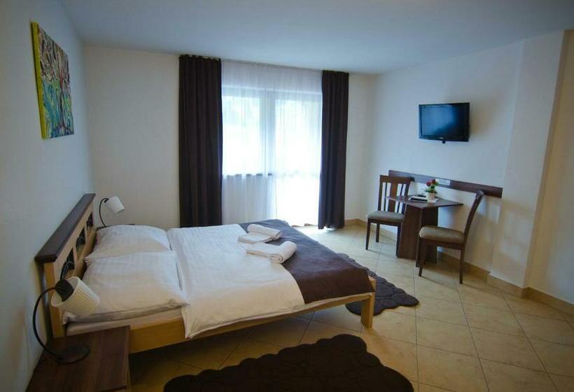 اتاق استاندارد, Garni Hotel Fatra