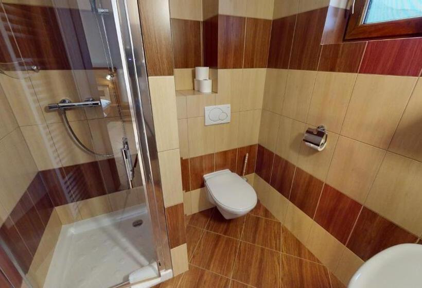 اتاق استاندارد, Garni Hotel Fatra