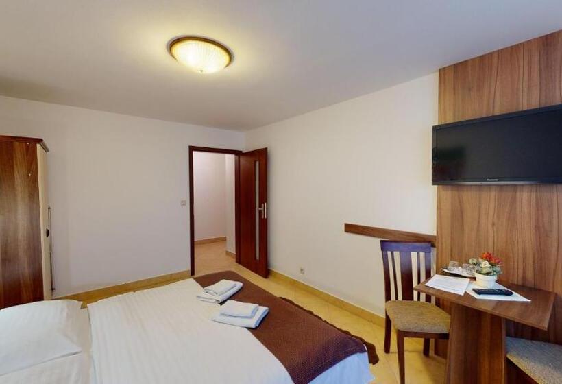 اتاق استاندارد, Garni Hotel Fatra