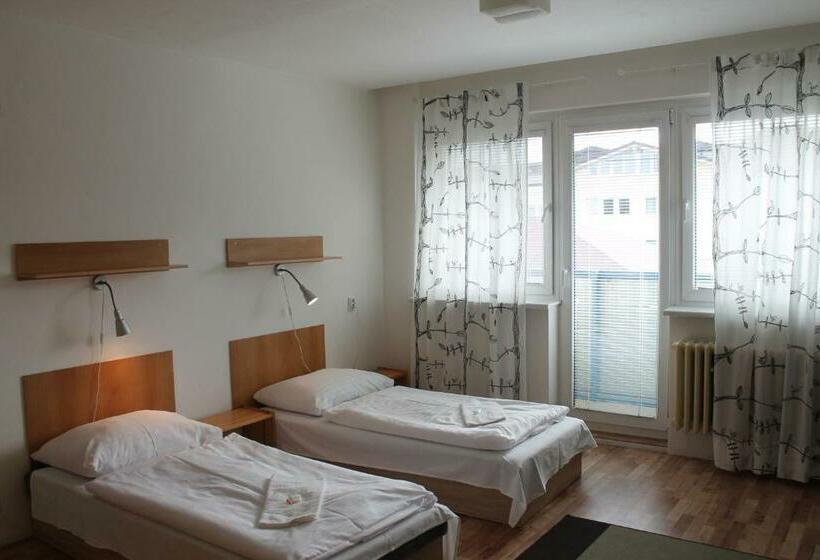 غرفة قياسية ثلاثية حمام مشترك, Hostel Turist