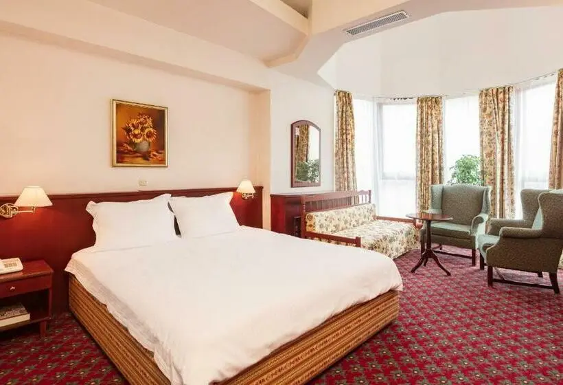 اتاق لوکس با وان آب گرم, Bistra, Resort Mavrovo