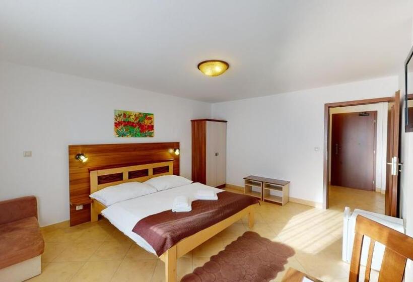 اتاق استاندارد, Garni Hotel Fatra