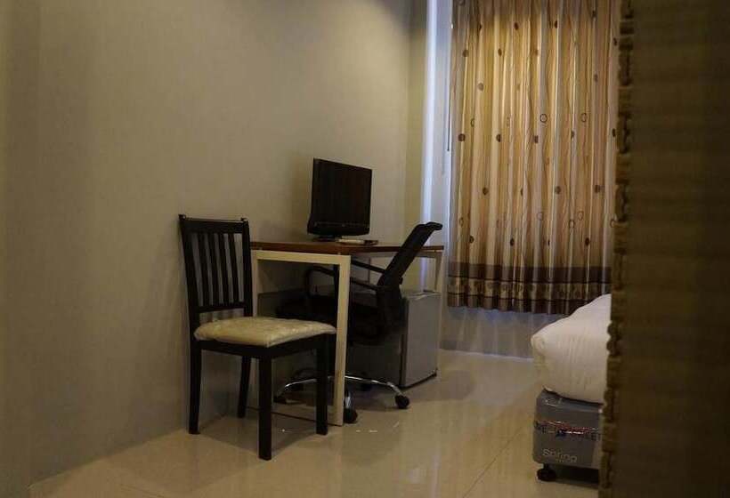 اتاق لوکس, Highland Lodge