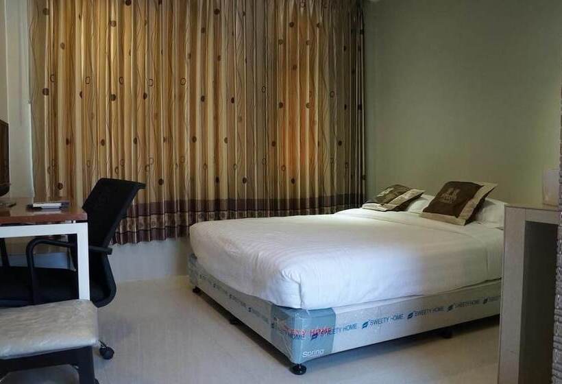 اتاق لوکس, Highland Lodge