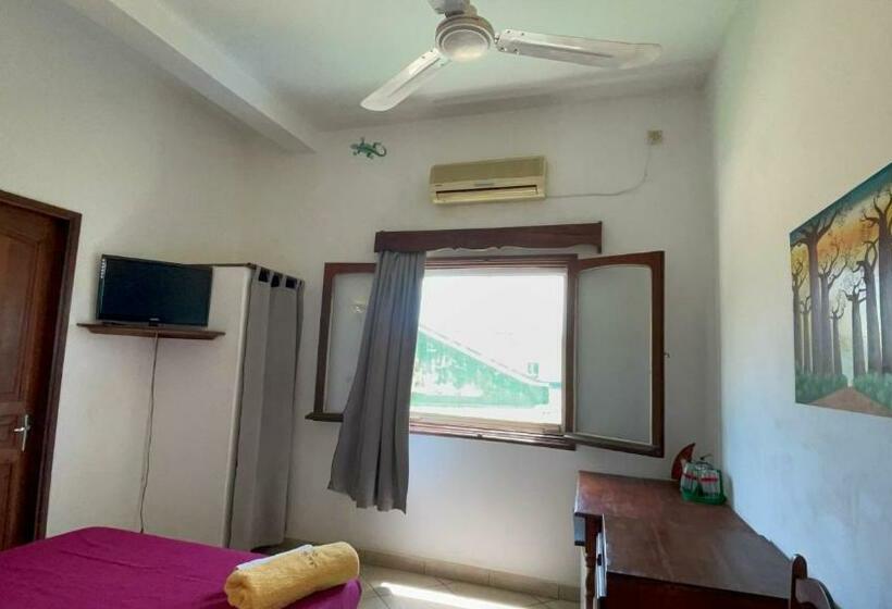 اتاق استاندارد, La Belle Aventure