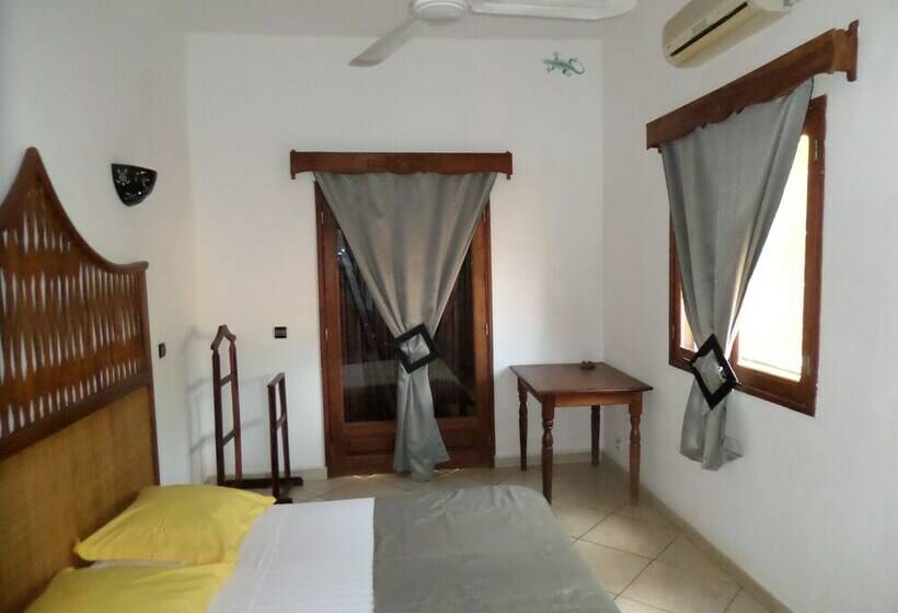 اتاق استاندارد, La Belle Aventure