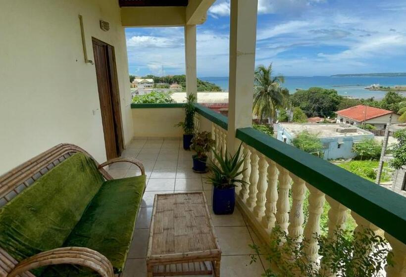 آپارتمان 3 خوابه, La Belle Aventure