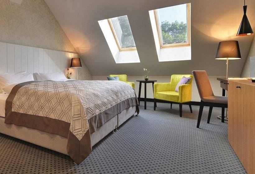 家庭间, Pod Lipou Resort