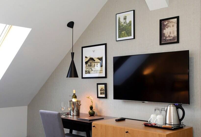 家庭间, Pod Lipou Resort