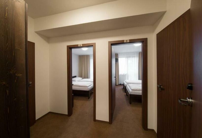 패밀리 룸, Polianka