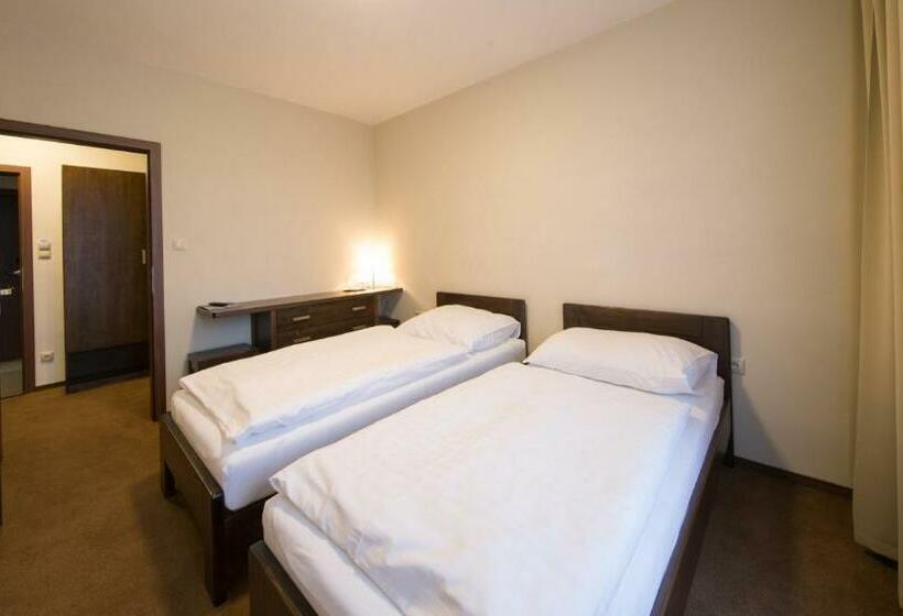 패밀리 룸, Polianka