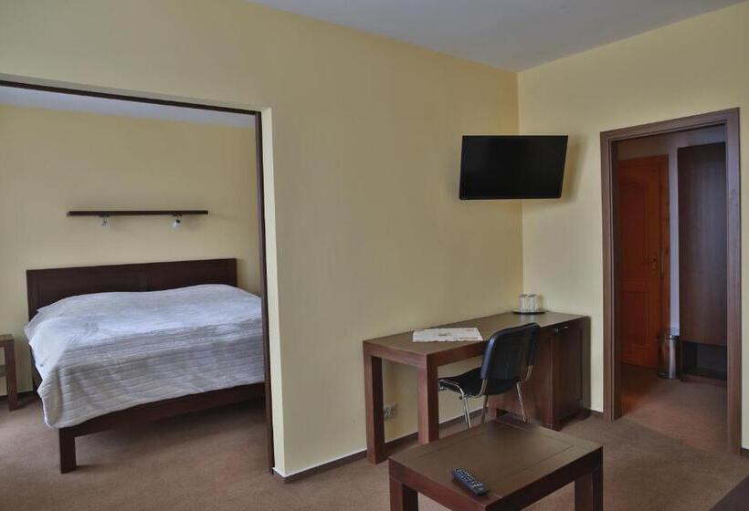 디럭스 스위트, Polianka