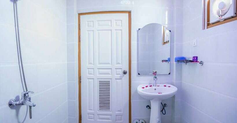 اتاق لوکس, Rich