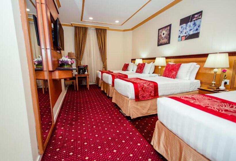 חדר סטנדרט לארבעה, Sama Al Deafah