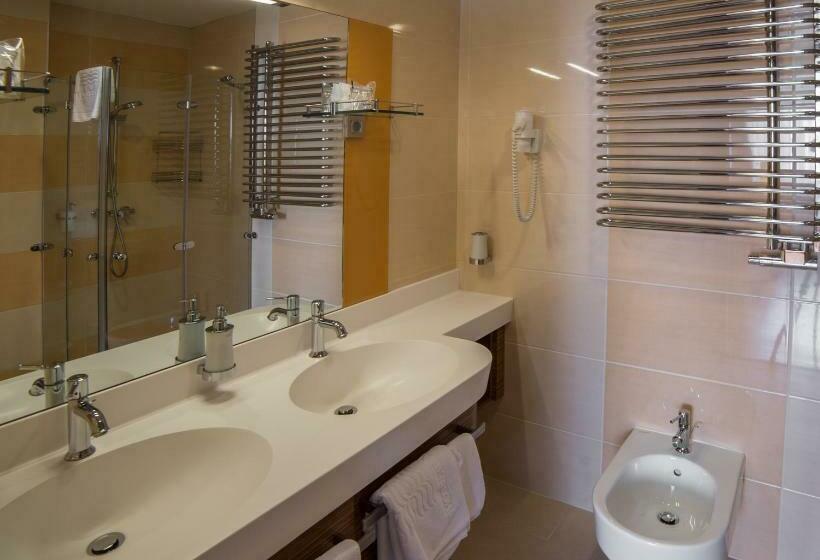 اتاق استاندارد, Slatina Superior