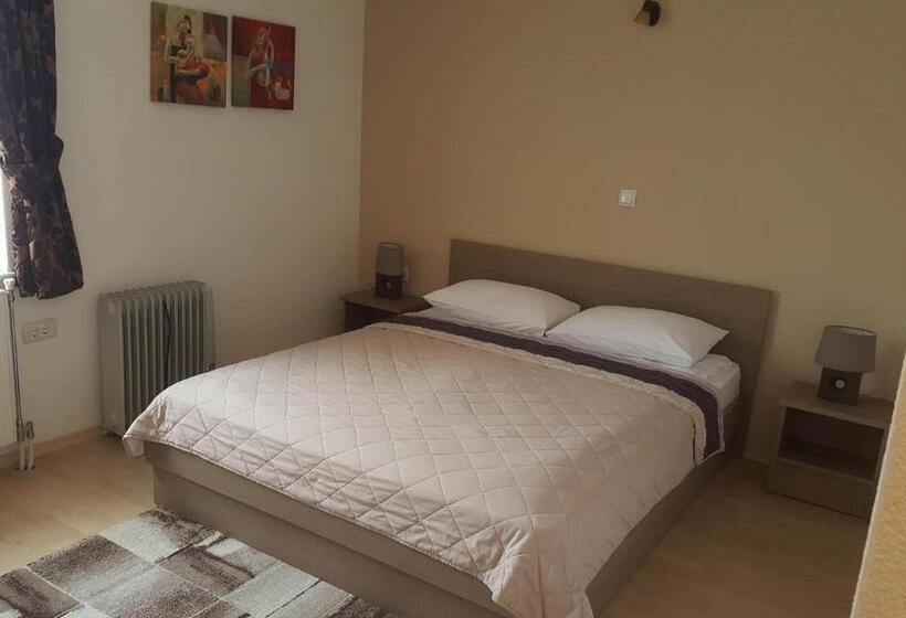 آپارتمان سوپریور 1 خوابه, Treff