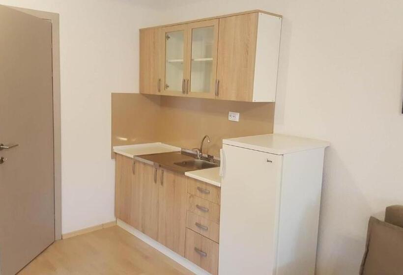 آپارتمان سوپریور 1 خوابه, Treff