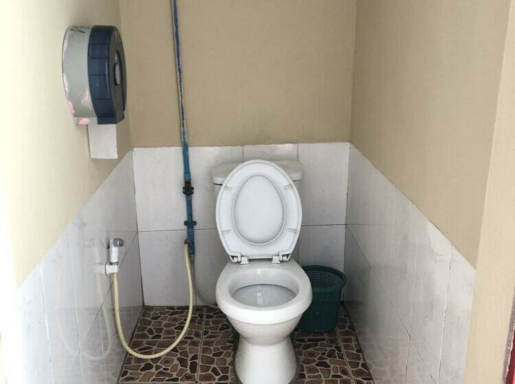 공동 객실, Real Backpackers Hostel Vang Vieng