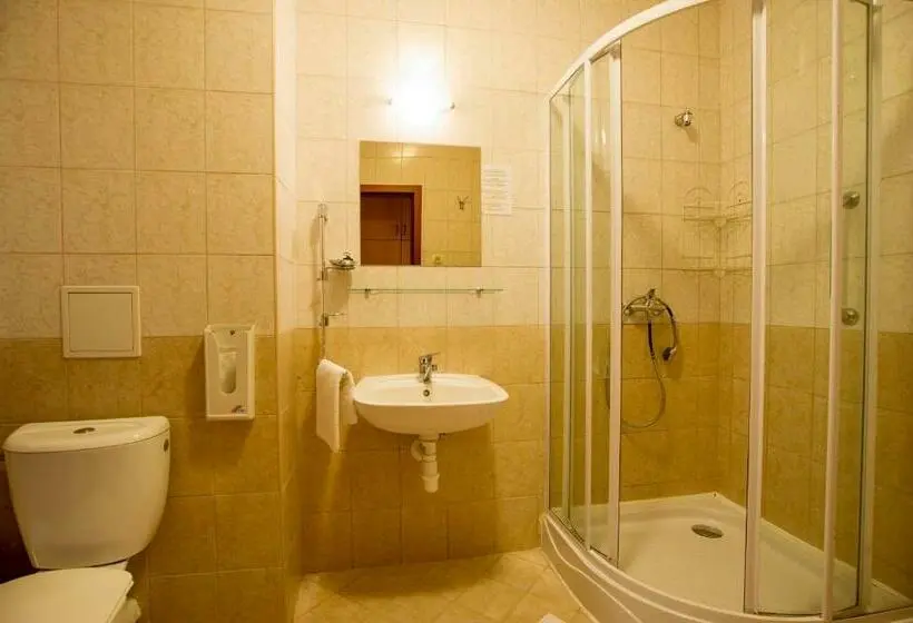 スタンダード４人部屋, Wellness Hotel Thermal