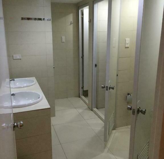Номер Стандарт Совместная Ванная, Stone House Hotel Pasay