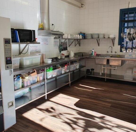 اتاق سوپریور, Bondi Beach Backpackers