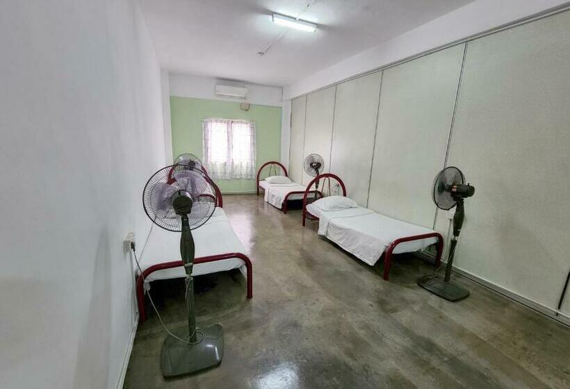 تختخواب در اتاق مشترک, Vintage Inn