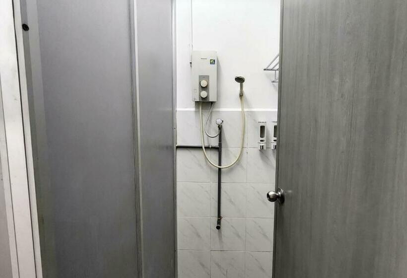 تختخواب در اتاق مشترک, Vintage Inn