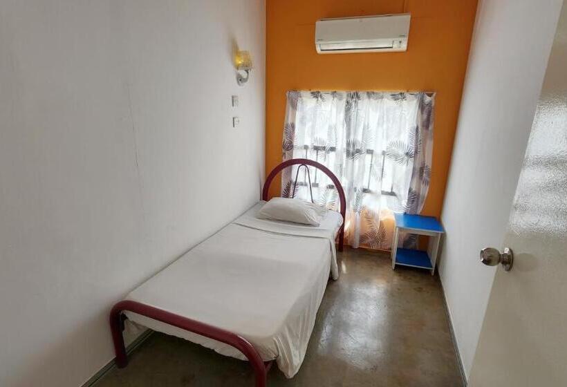 اتاق استاندارد یک تخته با سرویس بهداشتی مشترک, Vintage Inn