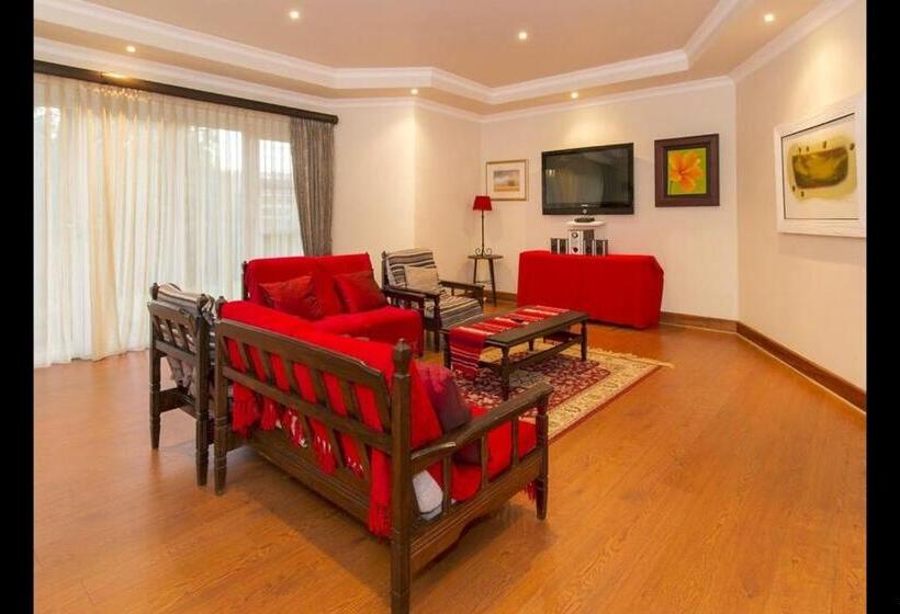 סוויטה נוף לגינה, 6 On Acacia