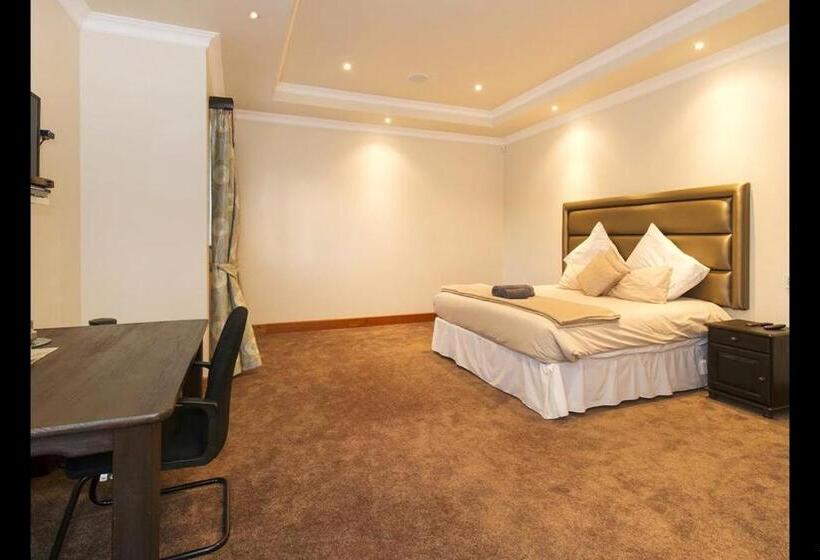 סוויטה נוף לגינה, 6 On Acacia